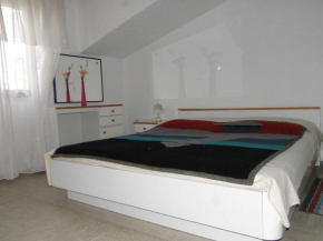 Отель Apartments Majic  Трогир